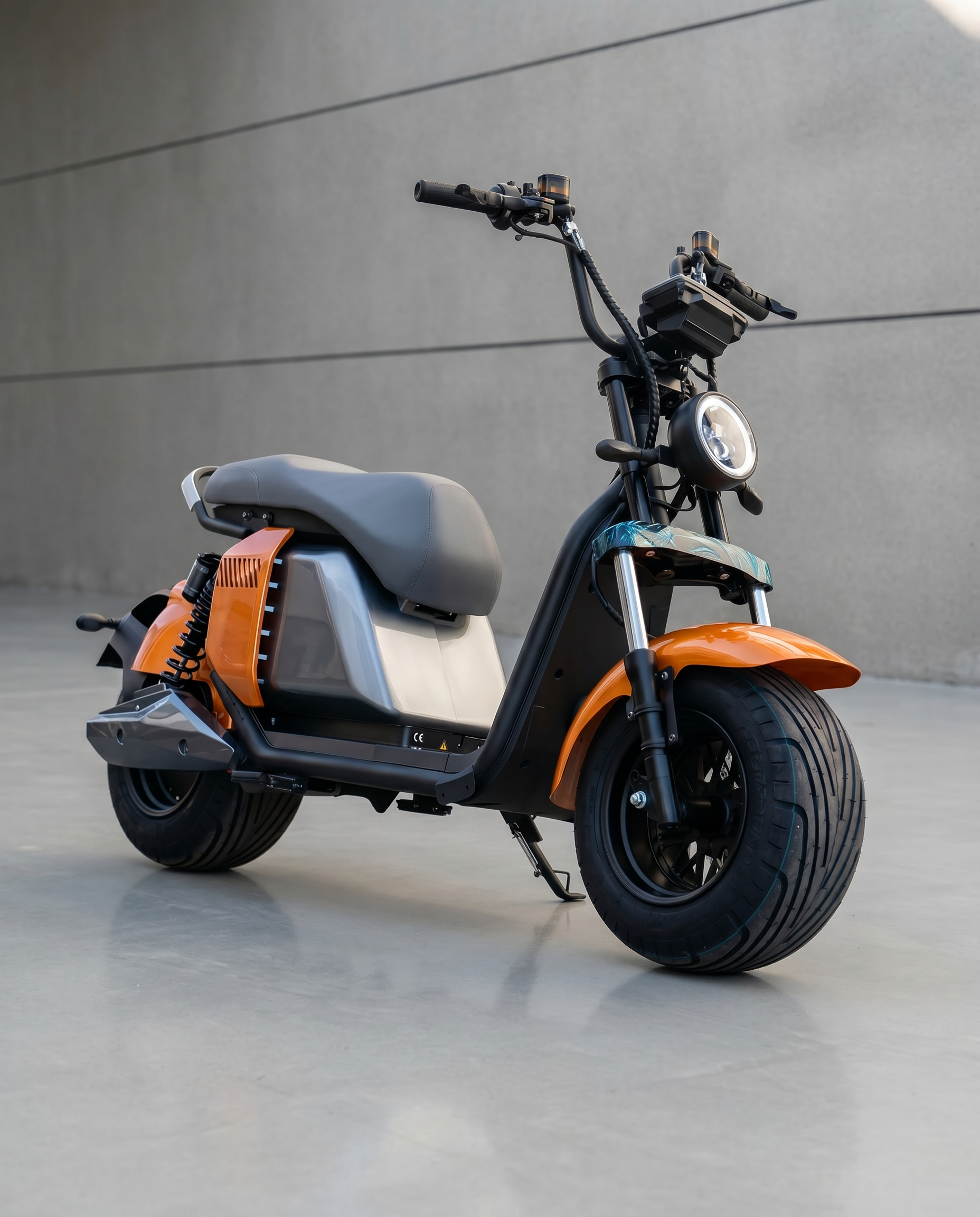 Giro S701 laranja — Sport Chopper Elétrica